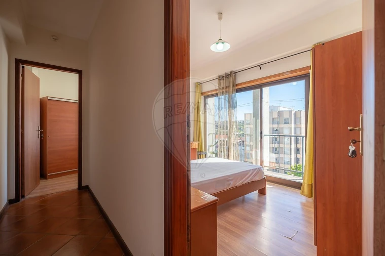 Apartamento T4 para Venda em Sé Nova, Santa Cruz, Almedina e São Bartolomeu Foto 6