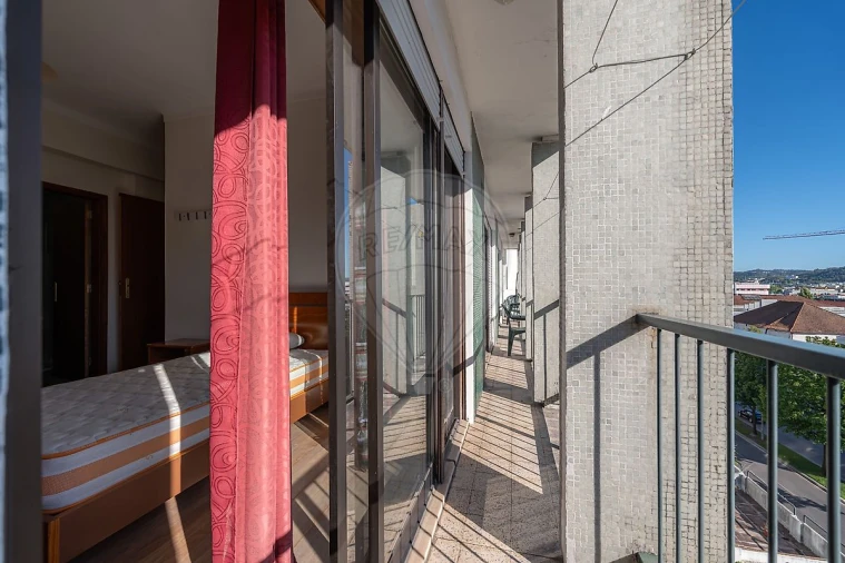 Apartamento T4 para Venda em Sé Nova, Santa Cruz, Almedina e São Bartolomeu Foto 5