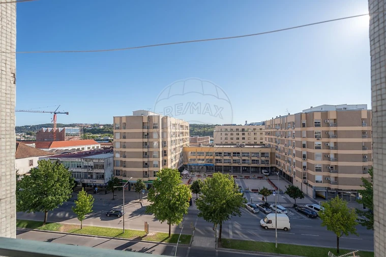 Apartamento T4 para Venda em Sé Nova, Santa Cruz, Almedina e São Bartolomeu Foto 15