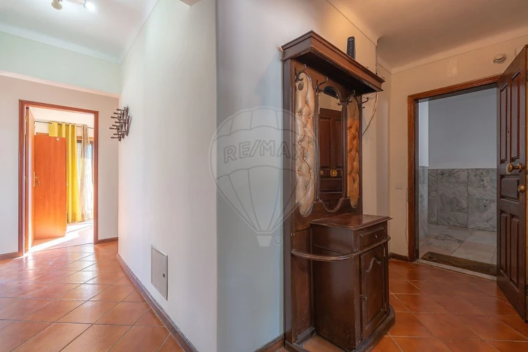 Apartamento T4 para Venda em Sé Nova, Santa Cruz, Almedina e São Bartolomeu Foto 18