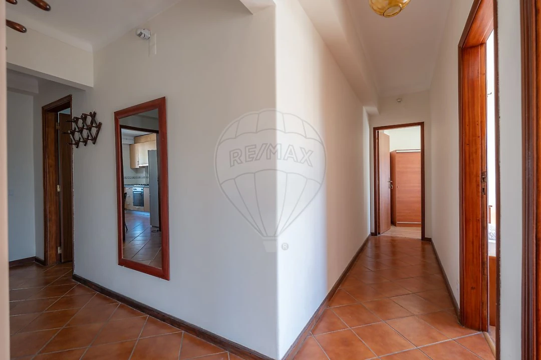 Apartamento T4 para Venda em Sé Nova, Santa Cruz, Almedina e São Bartolomeu Foto 1