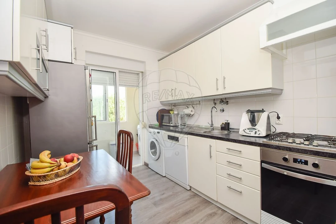 Apartamento T3 para Venda em Alcabideche Foto 8