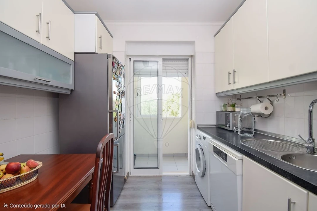 Apartamento T3 para Venda em Alcabideche Foto 2
