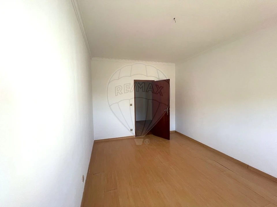 Apartamento T3 para Venda em Amora Foto 8