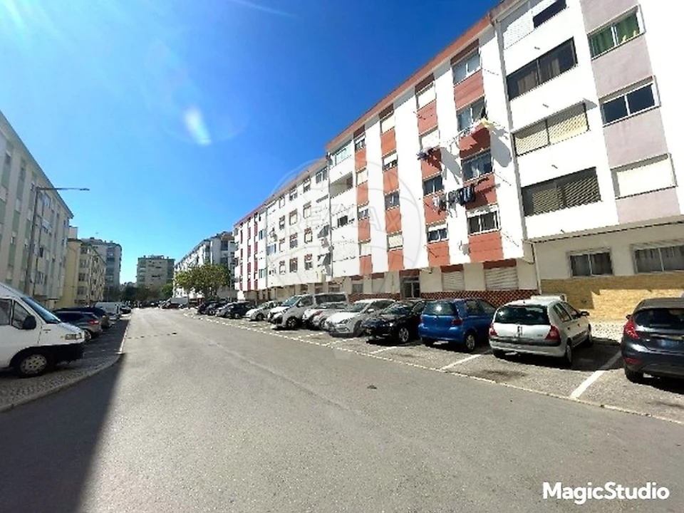 Apartamento T3 para Venda em Amora Foto 30