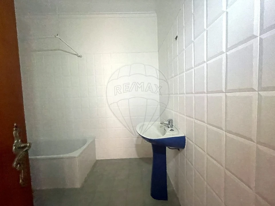 Apartamento T3 para Venda em Amora Foto 9