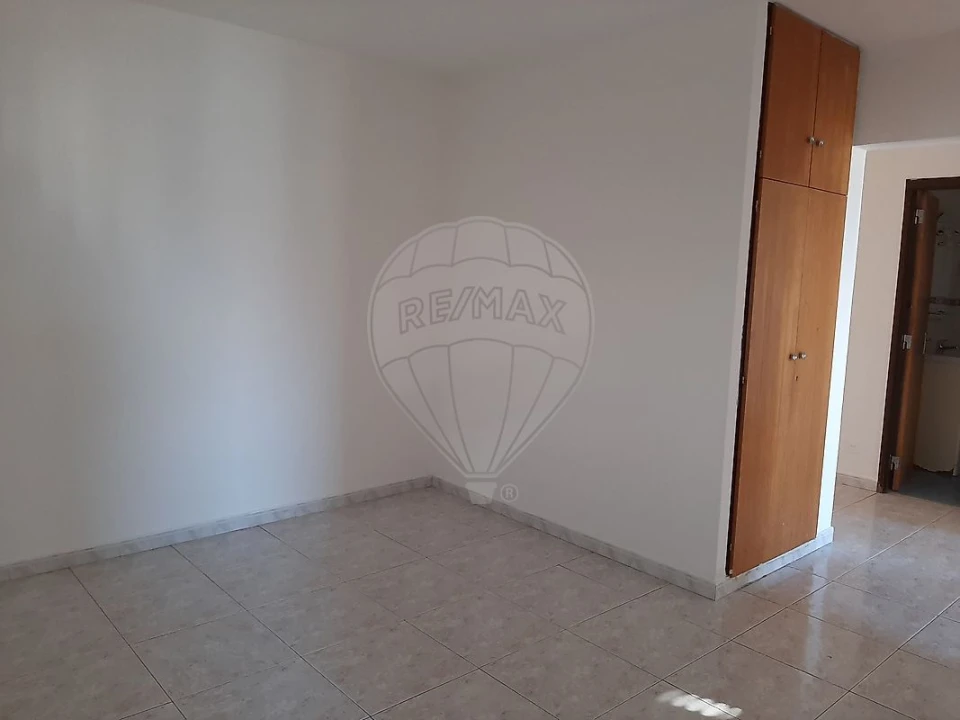 Apartamento T3 para Venda em Laranjeiro e Feijó Foto 10