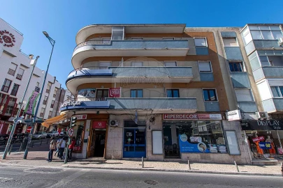 Apartamento T2 para Arrendamento em Venteira