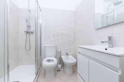 Apartamento T2 para Arrendamento em Venteira