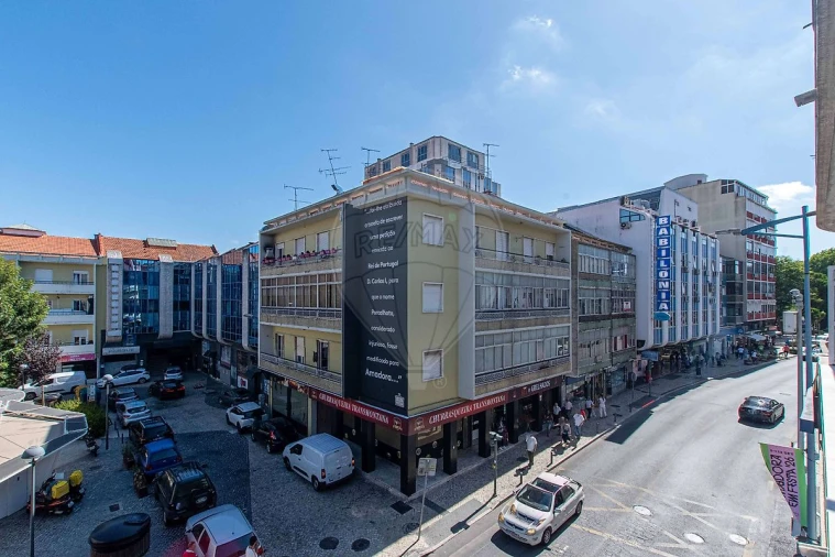 Apartamento T2 para Arrendamento em Venteira Foto 8