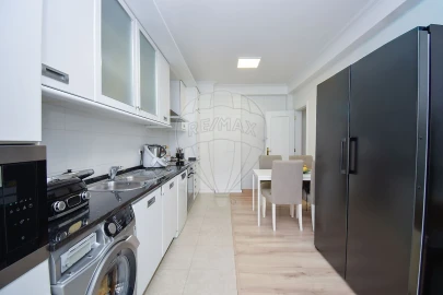 Apartamento T2 para Venda em Almargem do Bispo, Pêro Pinheiro e Montelavar