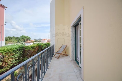 Apartamento T2 para Venda em Almargem do Bispo, Pêro Pinheiro e Montelavar
