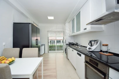 Apartamento T2 para Venda em Almargem do Bispo, Pêro Pinheiro e Montelavar
