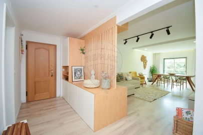 Apartamento T2 para Venda em Almargem do Bispo, Pêro Pinheiro e Montelavar