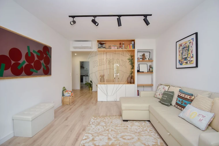 Apartamento T2 para Venda em Almargem do Bispo, Pêro Pinheiro e Montelavar Foto 12