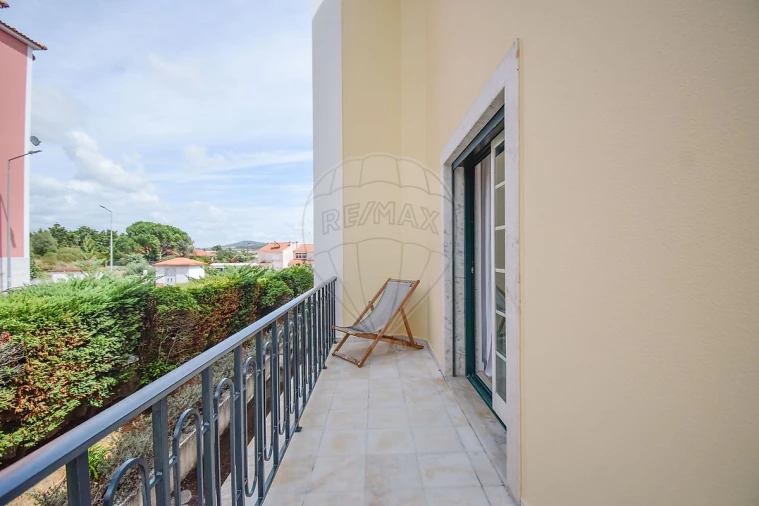 Apartamento T2 para Venda em Almargem do Bispo, Pêro Pinheiro e Montelavar Foto 16