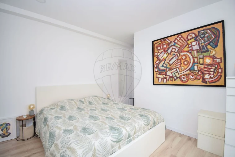 Apartamento T2 para Venda em Almargem do Bispo, Pêro Pinheiro e Montelavar Foto 14