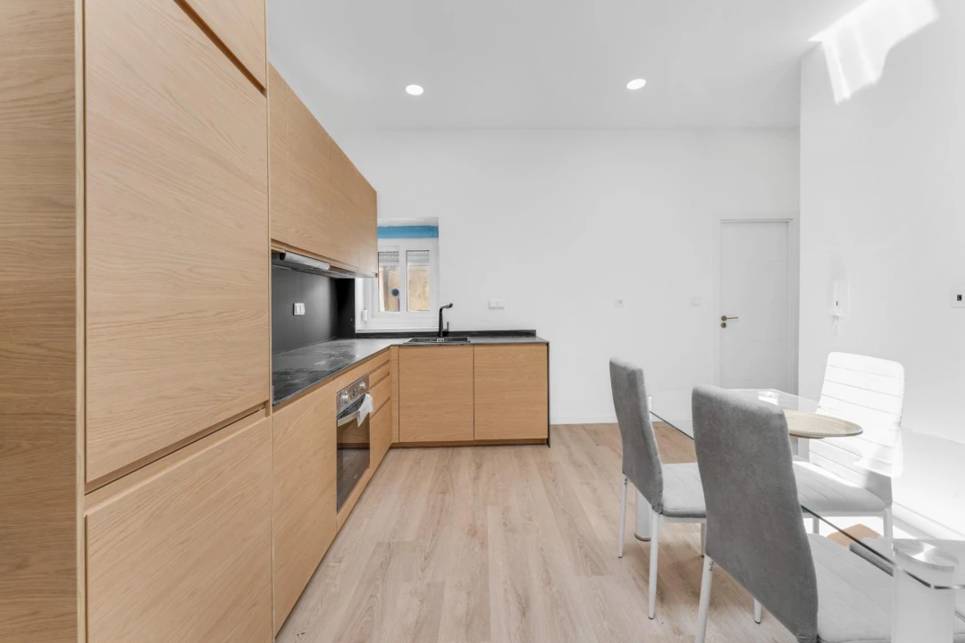 Apartamento T2 para Venda em Arroios Foto 3