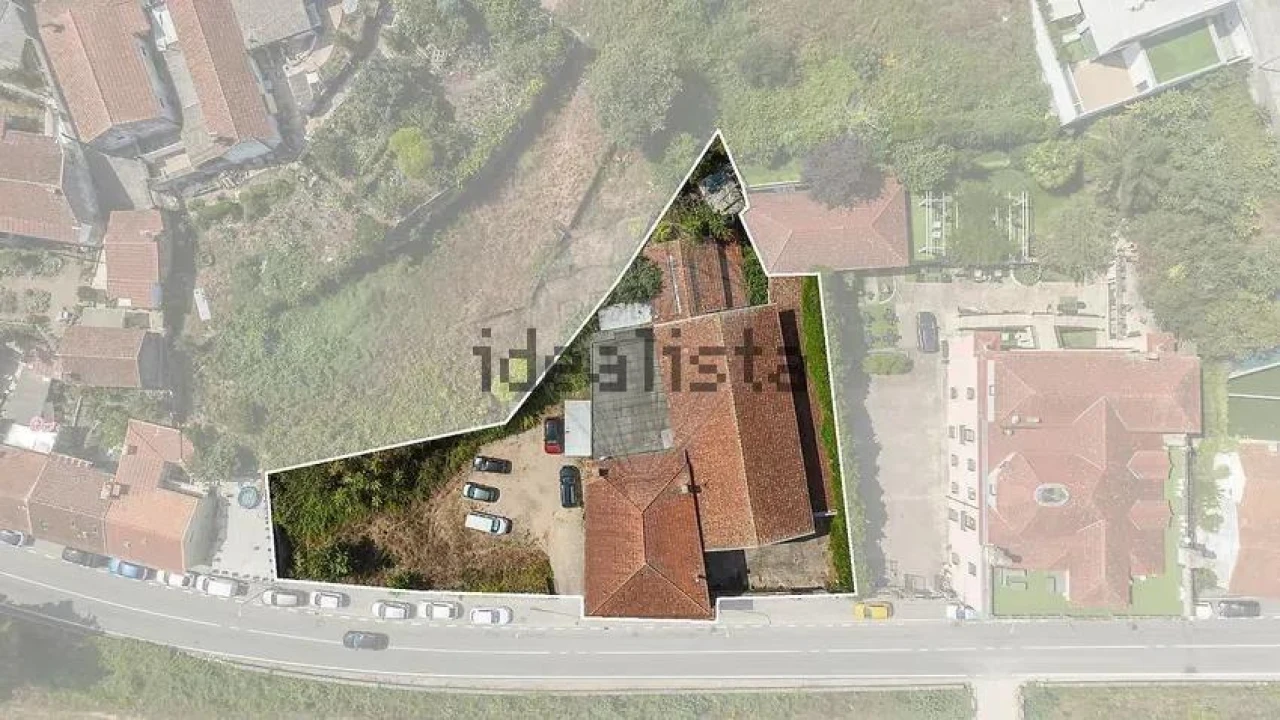 Moradia T6 para Venda em Barcelinhos Foto 9