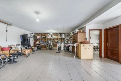 Moradia T4 para Venda em Idães