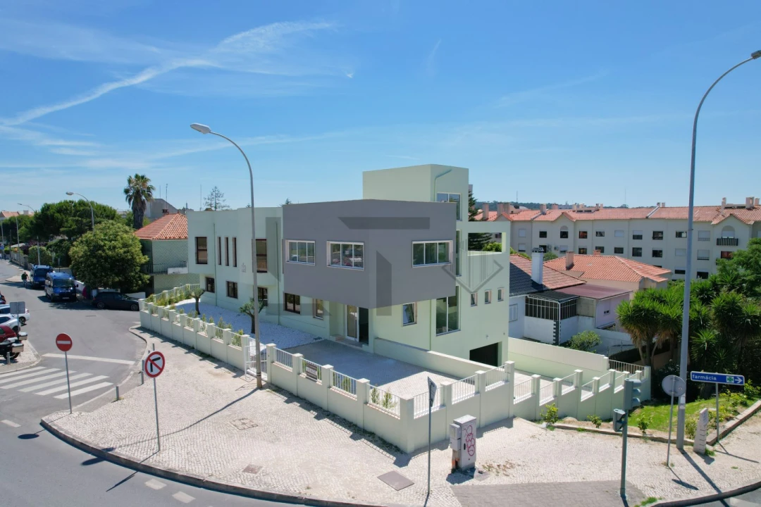 Armazém para Arrendamento em Alfragide Foto 79