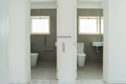 Armazém para Arrendamento em Alfragide