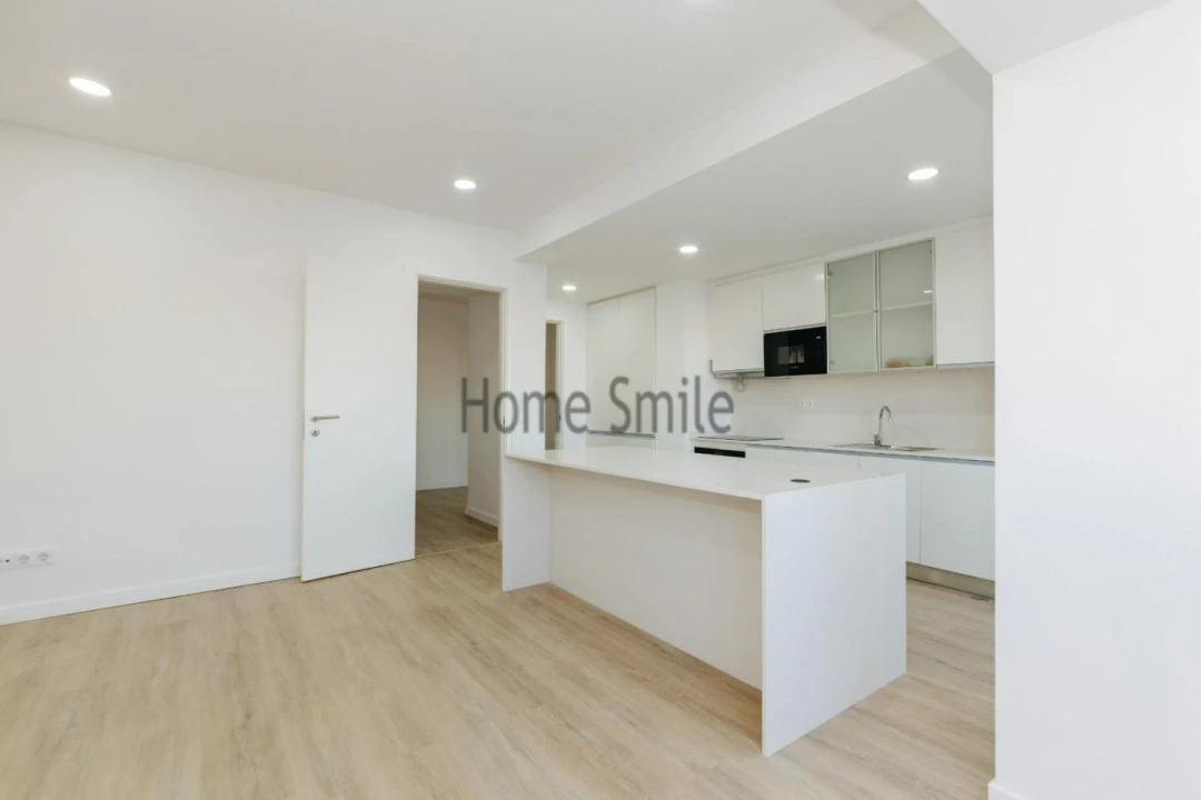 Apartamento T4 para Venda em São Domingos de Benfica Foto 12