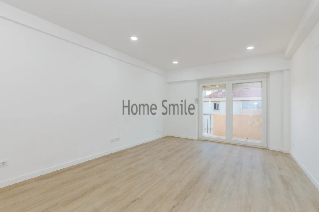 Apartamento T4 para Venda em São Domingos de Benfica Foto 17