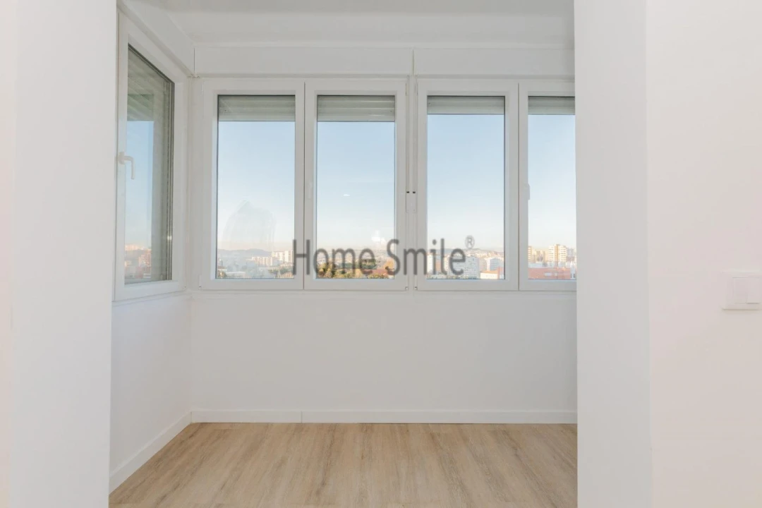 Apartamento T4 para Venda em São Domingos de Benfica Foto 21