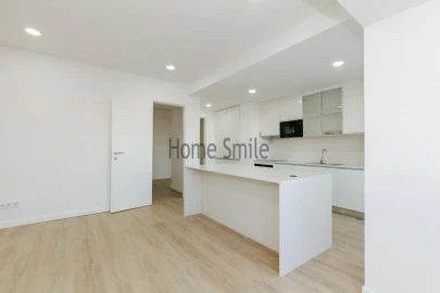 Apartamento T4 para Venda em São Domingos de Benfica