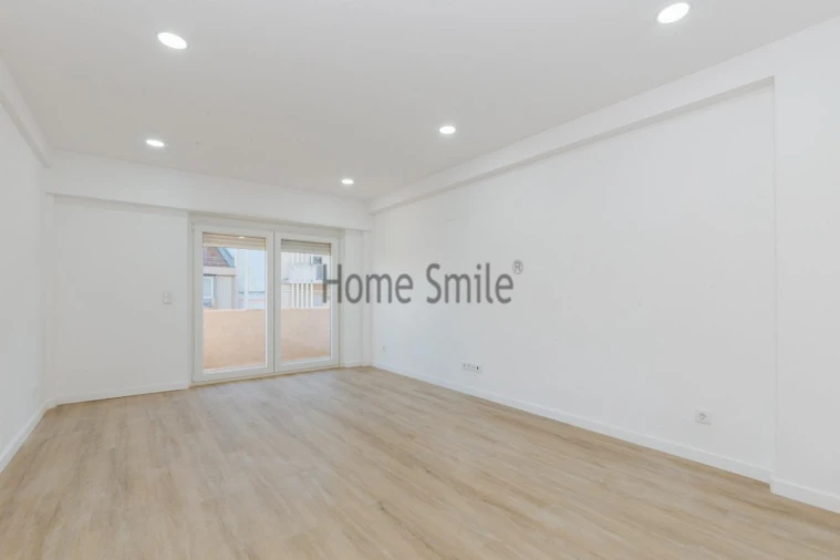 Apartamento T4 para Venda em São Domingos de Benfica Foto 16