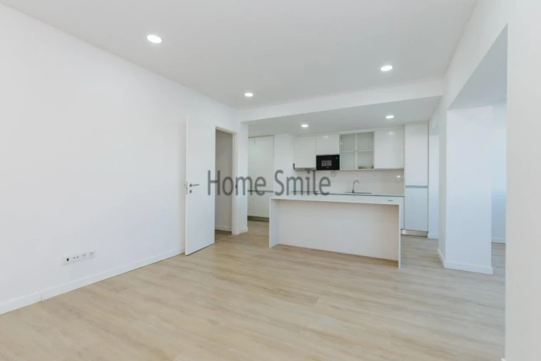 Apartamento T4 para Venda em São Domingos de Benfica Foto 20
