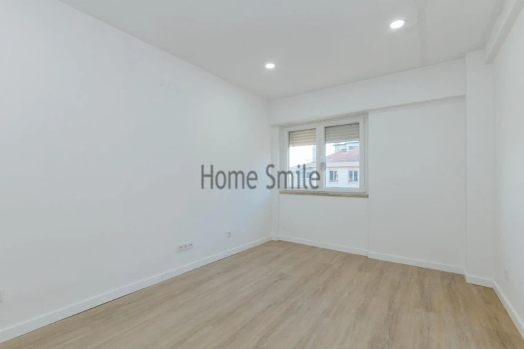 Apartamento T4 para Venda em São Domingos de Benfica Foto 29
