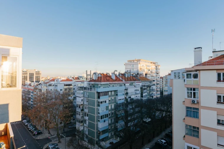 Apartamento T4 para Venda em São Domingos de Benfica Foto 31