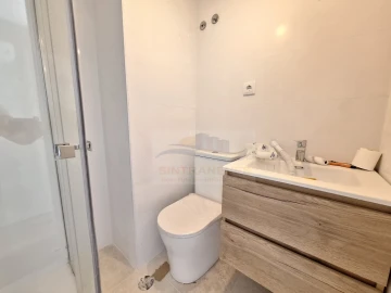 Apartamento T3 para Venda em Santo António dos Cavaleiros e Frielas