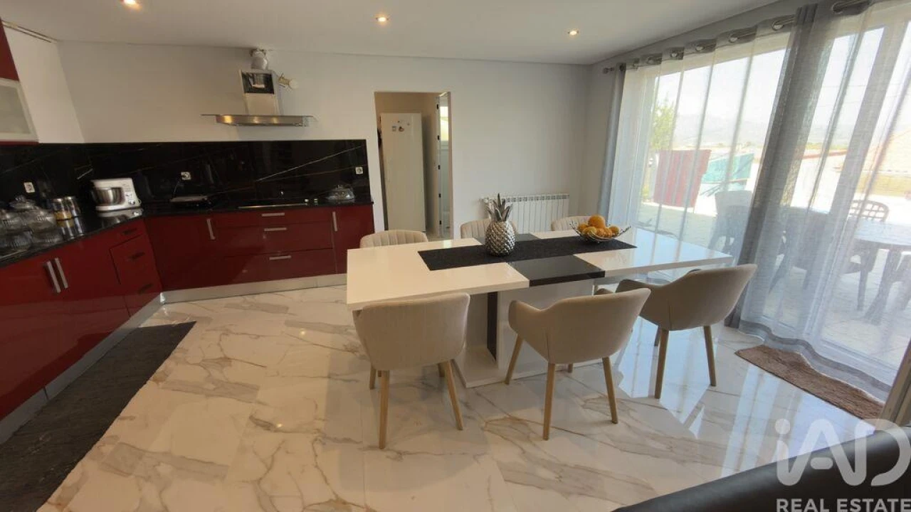 Moradia T4 para Venda em Poiares e Canelas Foto 26