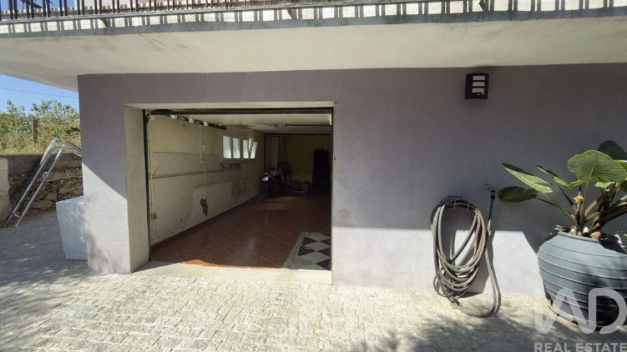 Moradia T4 para Venda em Poiares e Canelas Foto 37