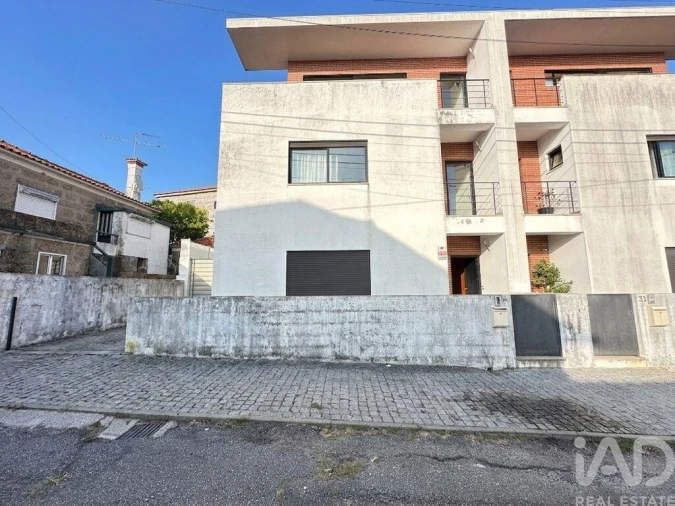 Moradia T3 para Venda em Riba de Ave Foto 7