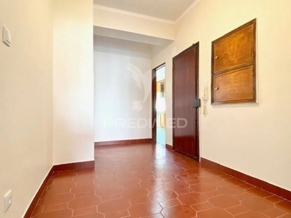 Apartamento T2 para Venda em Santa Iria de Azoia, São João da Talha e Bobadela Foto 17