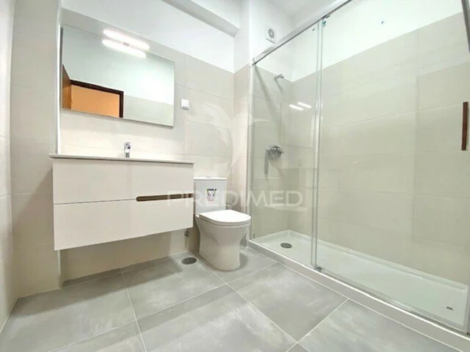 Apartamento T2 para Venda em Santa Iria de Azoia, São João da Talha e Bobadela Foto 11