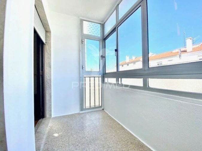 Apartamento T2 para Venda em Santa Iria de Azoia, São João da Talha e Bobadela Foto 15