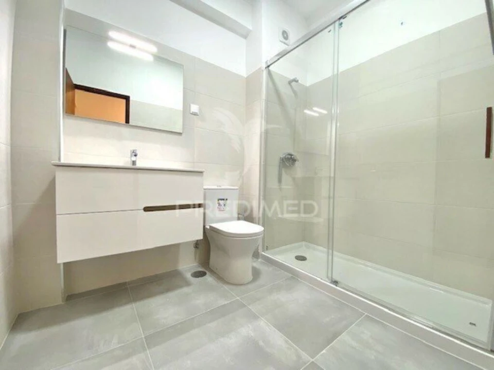 Apartamento T2 para Venda em Santa Iria de Azoia, São João da Talha e Bobadela Foto 11