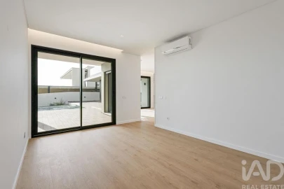 Moradia T3 para Venda em Ericeira