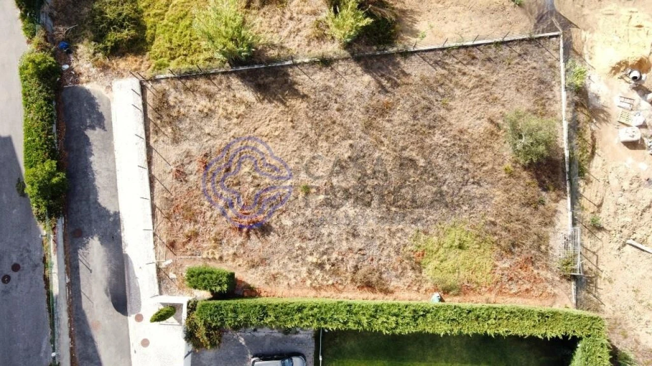 Terreno para Venda em São João das Lampas e Terrugem Foto 1