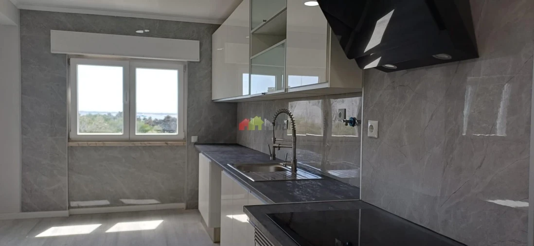 Apartamento T2 para Venda em Setubal (São Sebastião) Foto 4