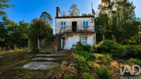 Moradia T3 para Venda em Santa Maria Maior e Monserrate e Meadela