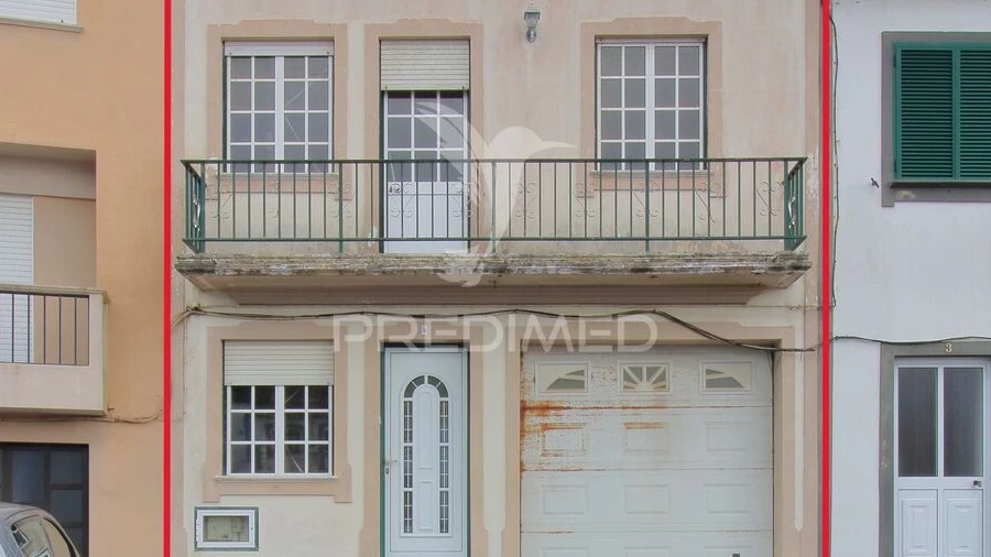 Moradia T3 para Venda em Ribeirinha