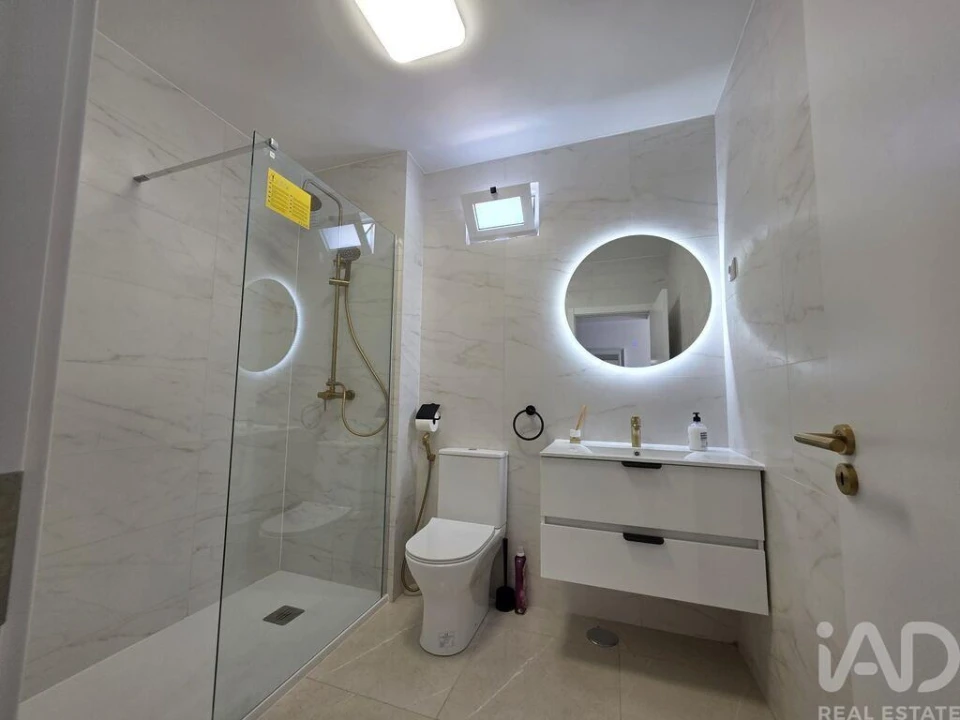 Apartamento T3 para Venda em Olhão Foto 11