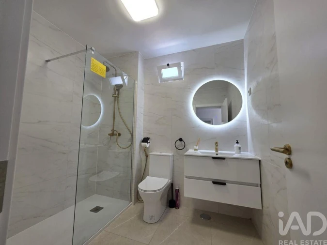 Apartamento T3 para Venda em Olhão Foto 11