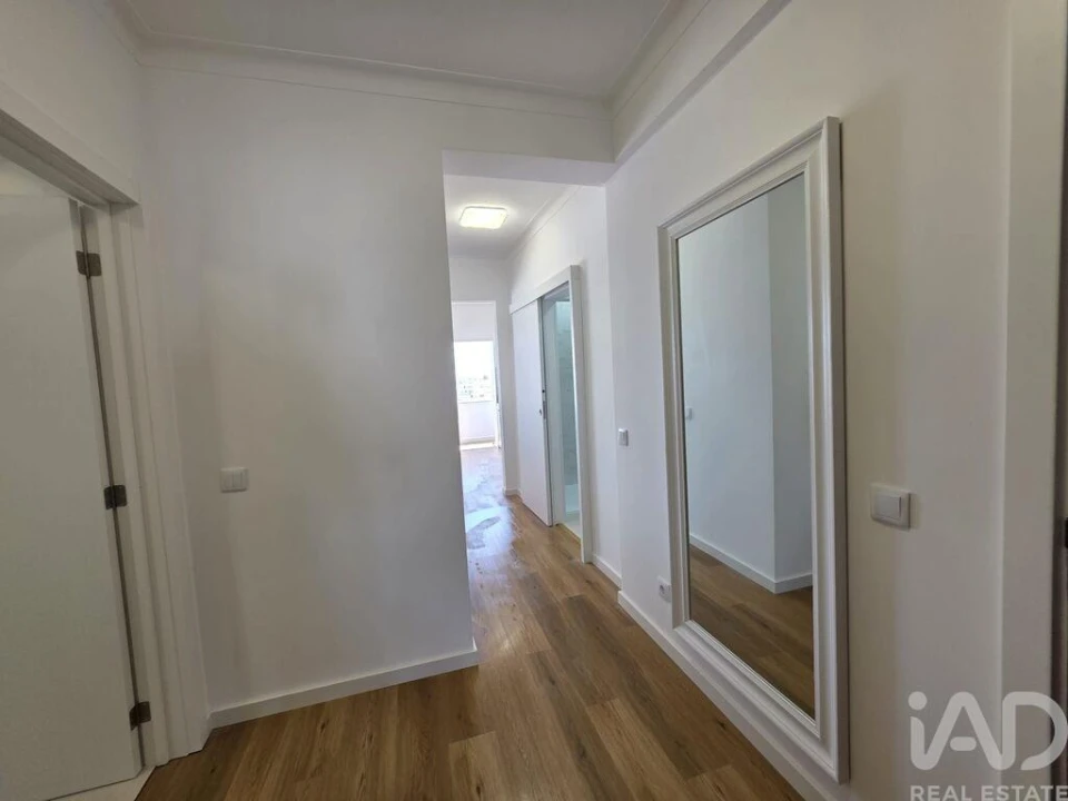 Apartamento T3 para Venda em Olhão Foto 12
